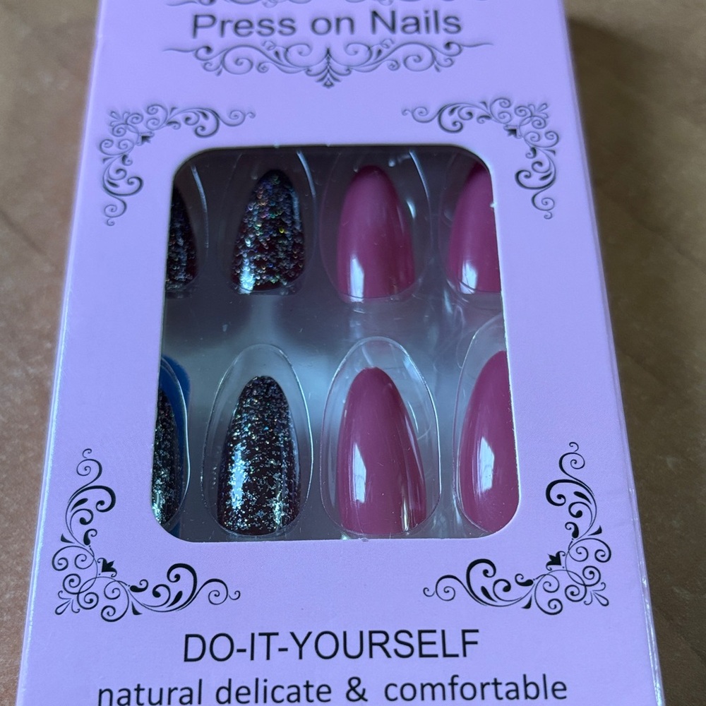 Pink and Glitter Press-On Nails